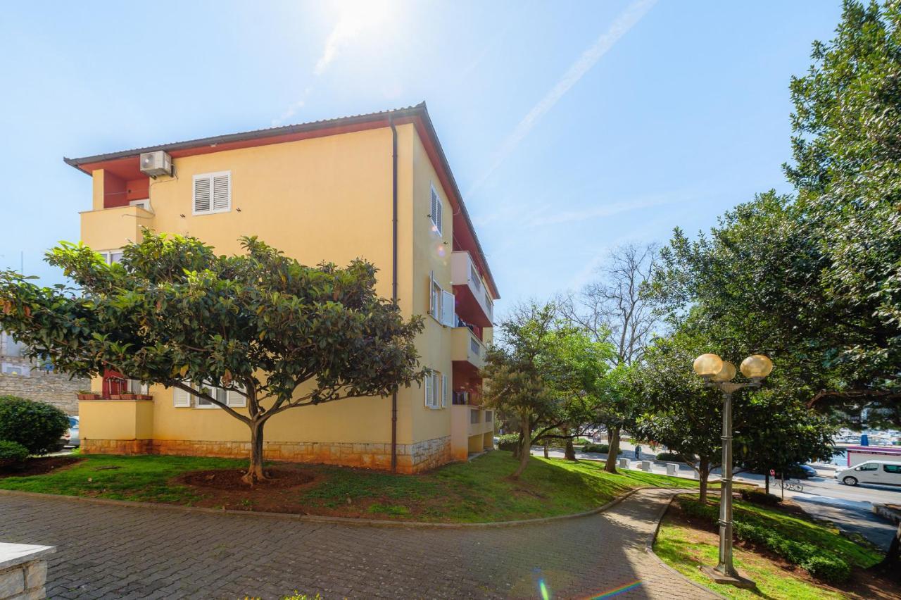 Apartment Maria Porec Exterior photo