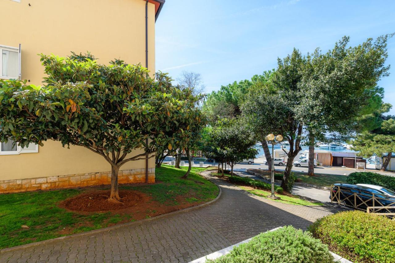 Apartment Maria Porec Exterior photo