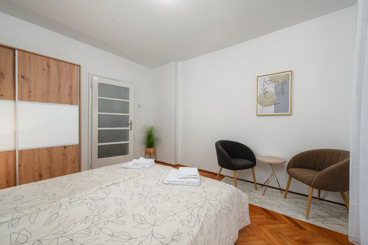 Apartment Maria Porec Exterior photo